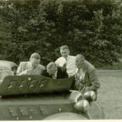 Kenteken: A 27574; De Hansa in 1953 met pech onderweg, foto: W. A. Jörg