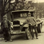Kenteken: A 19524; Ford, Jelsema en Werkema, foto: archief W. Mollema