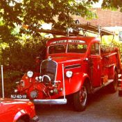 Kenteken: A 31172; Studebaker. bij de provinciale brandweer wedstrijden Veendam bij de firma Duintjer, 13-06-1981, foto: Gemeentewerken via W. Schuitema