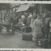 Kenteken: A 1048; Morris Cowley, foto uit fotoalbum Afdeling Groningen van de Koninklijke Nederlandse Natuurhistorische Vereniging (2087_0006_0001)