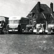 Kenteken: A 32615; Wagenpark firma R. van der Laan, foto: R. Heersema