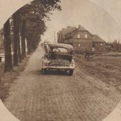 Kenteken: A 13287; Chevrolet, foto: "Het Noorden in Woord en Beeld" 12-11-1937