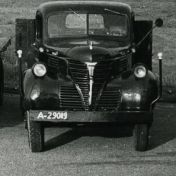 Kenteken: A 29019; Fargo, uitsnede foto: archief W. Mollema