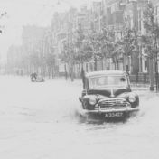 Kenteken: A 33427; Morris, foto: uitsnede 2248_01238.jpg