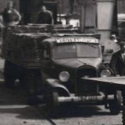 Kenteken: A 24116; REO, uitsnede foto E. Kappen