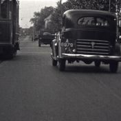 Kenteken: A 6979; Chevrolet, foto: still uit "Verkeersfilm", C. van der Mei, 1934, coll. GrA (2209-0176)