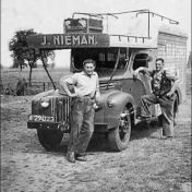 Kenteken: A 27023; Ford, foto: J. Smits