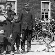 Kenteken: A 1353; uitsnede foto S. Dijkman