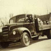 Kenteken: A 46498; Fordson Thames, foto: archief W. Mollema