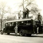 Kenteken: A 18181; NAG, Busreis Vindicat 1932, foto: archief Vindicat Atque Polit (467-2503)