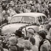 Kenteken: A 8153; Ford, uitsnede foto R. Heersema