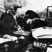 Kenteken: A 6717; Groningen, Grote Markt, 1935 (1785-26388)