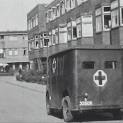 Kenteken: A 32608; Citroën TUB, foto: Still uit GAVA-film AV0319
