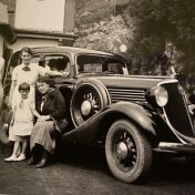 Kenteken: A 4694; Studebaker Commander, op de Beatenberg nabij Grindelwald, foto: H. Molema - Schillhorn van Veen 