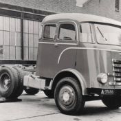 Kenteken: A 37686; DAF, cabineopbouw Medema in Appingedam of Brouwers' in Holwerd, foto: H. E. Boonstra
