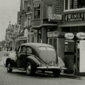 Kenteken: A 23539; Lincoln Zephyr, uitsnede foto Veenkoloniaal Museum