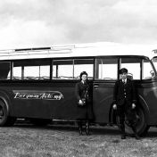 Kenteken: A 7220; Volvo-Hainje, 1939, foto: collectie S.O. de Raadt