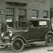Kenteken: A 15667; Ford, Delfzijl, Singel 37, foto: <a href='https://nl-nl.facebook.com/Vesting-Delfzijl-306159406162844/' target='_blank'>facebookpagina Vesting Delfzijl</a>