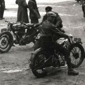 Kenteken: A 3739; BSA, uitsnede foto Drents Museum