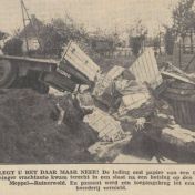 Kenteken: A 22824; Ford, ongeluk Ruinerwold, foto: Nieuwsblad van het Noorden, 20-05-1939