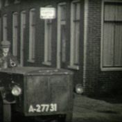 Kenteken: A 27731; Motorbakfiets, 1938, foto: Still uit GAVA-film AV0705