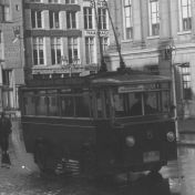 Kenteken: A 15635; ADC. Groningen, Grote Markt 1928, foto: uitsnede 1785-4859.jpg