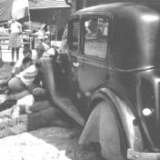 Kenteken: A 28173; Austin Twelve, foto 2: E. A. Nolle