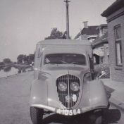 Kenteken: A 10564; Peugeot, foto: Historische vereniging Bedum