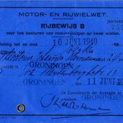 Kenteken: A 28845; Rijbewijs uit archief Theo Westen (2975-009)