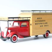Kenteken: A 14999; Schaalmodel van de Ford, archief W. Mollema