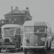 Kenteken: A 29463; Chevrolet, 1936, foto: Still uit GAVA-film AV2068