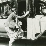 Kenteken: A 14068; Ford bus, Pinksteren 1934 (2139-195_0007-1)