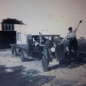 Kenteken: A 23842; Chevrolet vrachtwagen, Broeksterkleiweg 4, foto: M. Essink
