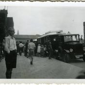 Kenteken: A 5879; Chenard & Walcker met bustrailer (2138-3188)