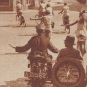 Kenteken: A 21562; Harley Davidson, "Het Noorden in Woord en Beeld" 16-06-1933