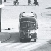 Kenteken: A 39244; Beford met nieuw kenteken, GADO busstation, Groningen, ca. 1954, foto: uitsnede 2248-4624.jpg; Fotograaf: Fotobedrijf Piet Boonstra