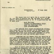 Kenteken: A 32010; Correspondentie over de Ford uit het archief van het Militair Gezag, DMC Winschoten, 27-06-1945 (67-83)