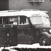 Kenteken: A 4342; Ford V8 bus, foto: uitsnede 1785-14461.jpg