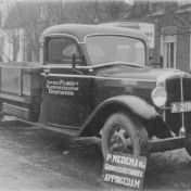 Kenteken: A 21901; Indiana vrachtwagen, ca. 1933, foto: <a href='https://www.facebook.com/956405521175174/photos/pb.100064619564688.-2207520000/1261388610676862/?type=3' target='_blank'>L. Hoiting, Facebook</a>