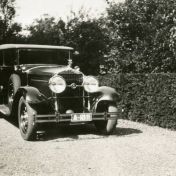 Kenteken: A 1811; Horch, 1931, foto uit fotoalbum familie de Sitter (695-82)