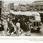 Kenteken: A 38010;  Crossley, foto uit "Op reis met de GADO", 1952 (1769-316)