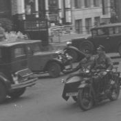 Kenteken: A 13061; Groningen, Grote Markt 1927, foto: uitsnede 1785-5218.jpg