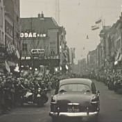 Kenteken: A 32706; Ford Custom, foto: Still uit GAVA-film AV14111