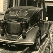 Kenteken: A 29128; Lancia Aprilia met Duintjer Turfgasgenerator (1958-133)
