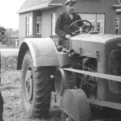 Kenteken: A 26643; Deutz, foto: Still uit GAVA-film AV7593, ca. 1938