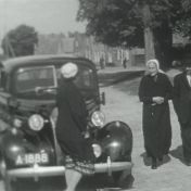 Kenteken: A 1888; Chevrolet, Norg, 1938, foto: Still uit GAVA-film AV1958