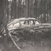 Kenteken: A 4251; Ford Vedette in Roden, foto: J. A. Leenes