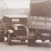 Kenteken: A 17439; Opel, ca. 1935, uitsnede foto collectie Drents Archief; Fotograaf: Klaas van Buiten