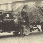 Kenteken: A 16738; Een moderne Chevrolet trekker oplegger als tweede wagen, foto: B. Flikkema