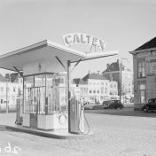 Kenteken: A 1051; Groningen, Gedempte Kattendiep 1951 (2248-2398); Fotograaf: Fotobedrijf Piet Boonstra